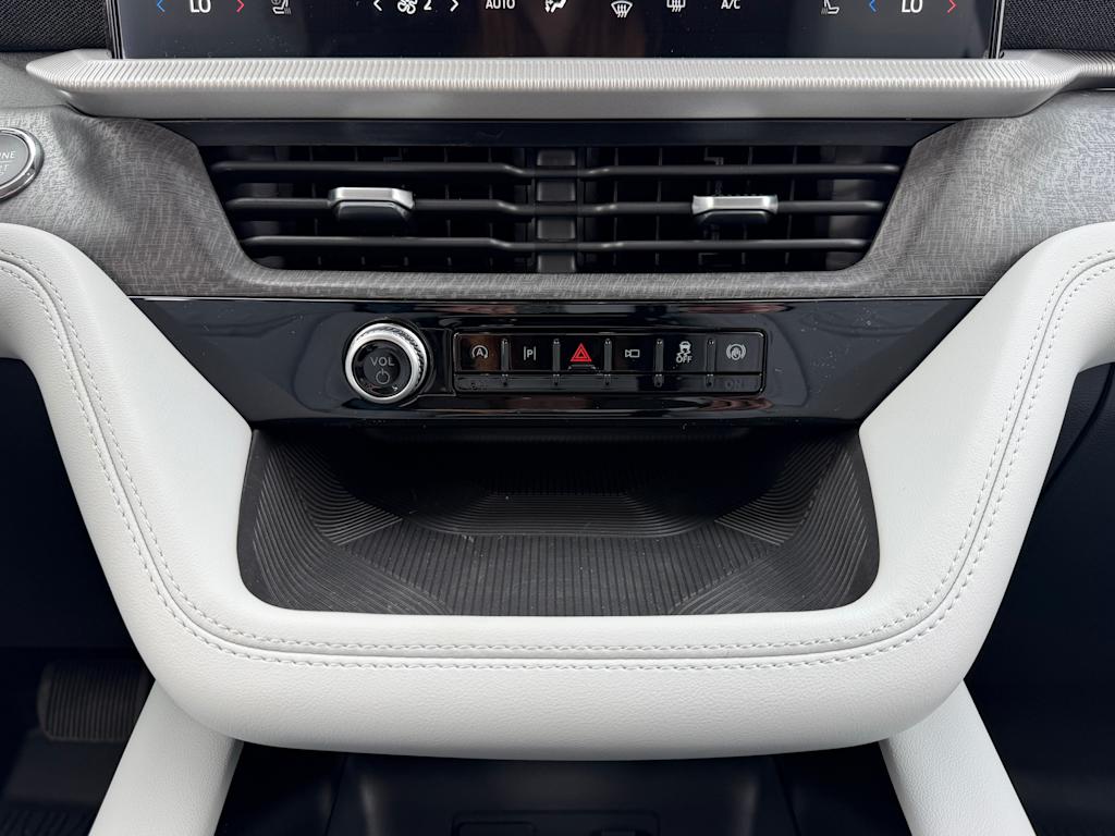 Thumbnail: 2026 Ford Explorer - 22