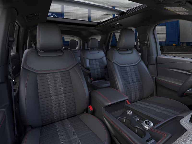 2025 Ford Explorer ST-Line 8