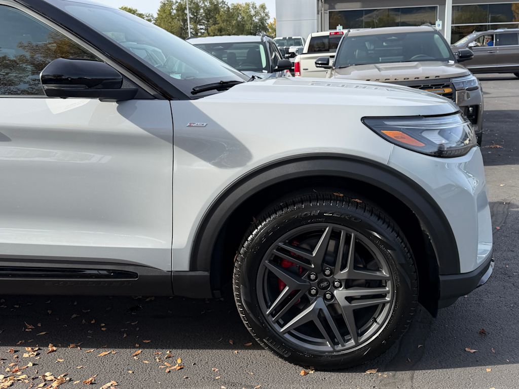 Thumbnail: 2027 Ford Explorer - 6