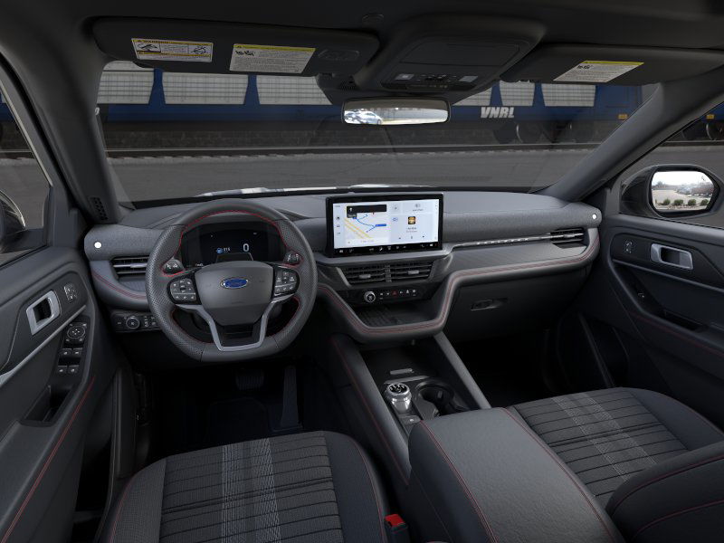 2025 Ford Explorer ST-Line 2