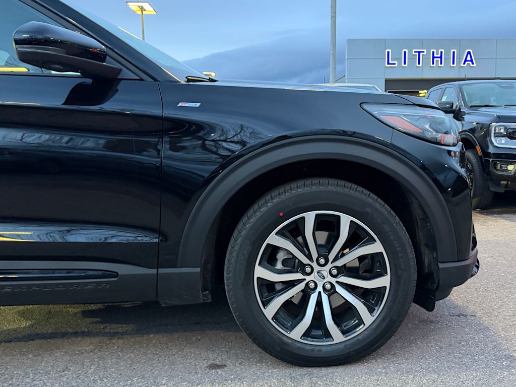 Thumbnail: 2026 Ford Explorer - 6