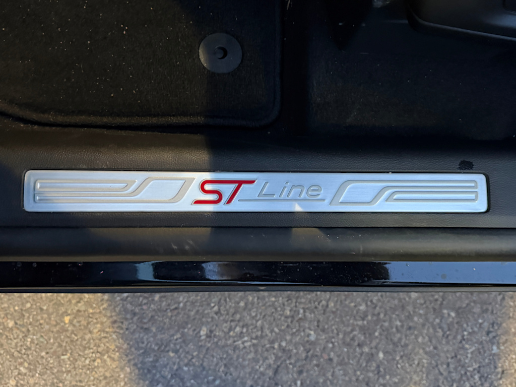 Thumbnail: 2026 Ford Explorer - 5