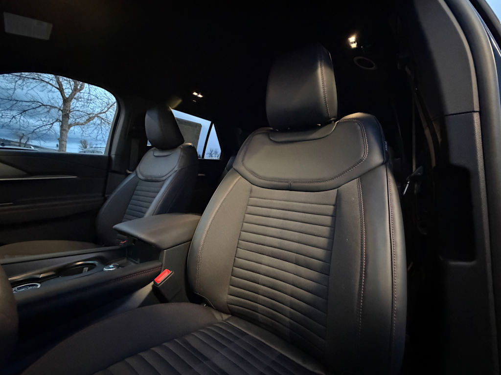 Thumbnail: 2026 Ford Explorer - 8