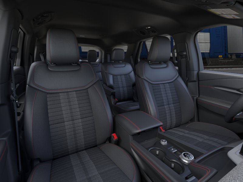 2025 Ford Explorer ST-Line 8