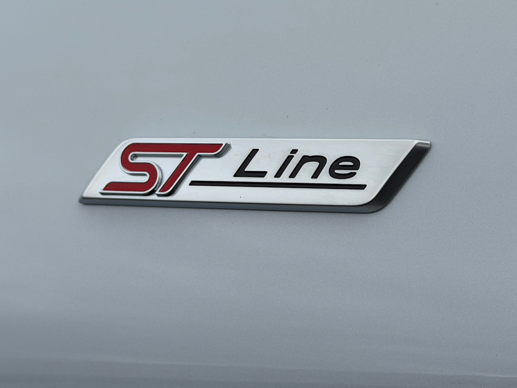 Thumbnail: 2026 Ford Explorer - 32