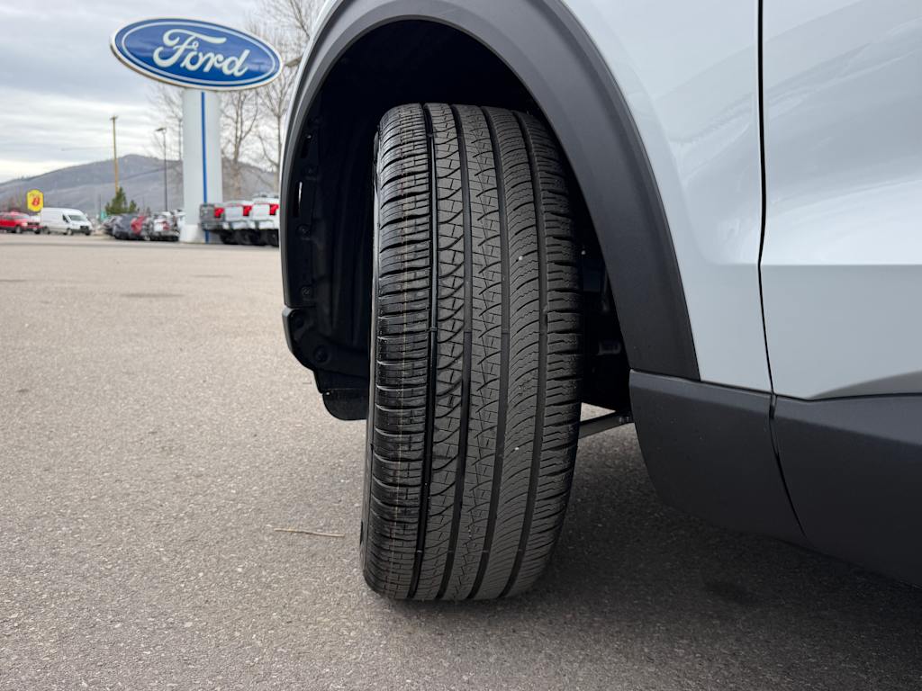 Thumbnail: 2026 Ford Explorer - 31