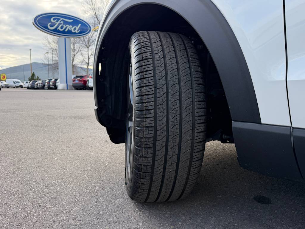 Thumbnail: 2026 Ford Explorer - 33