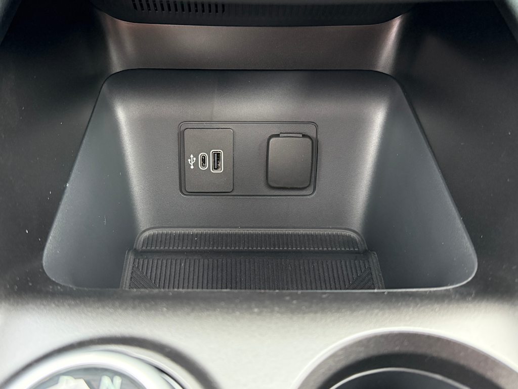 Thumbnail: 2026 Ford Explorer - 25