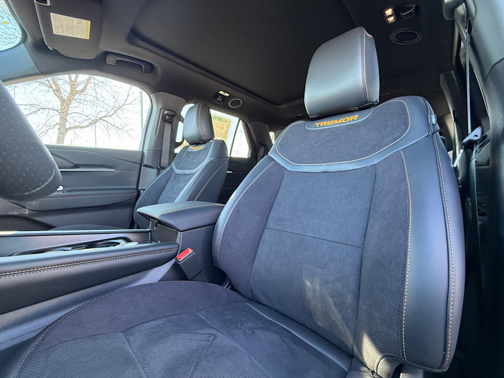 Thumbnail: 2026 Ford Explorer - 9