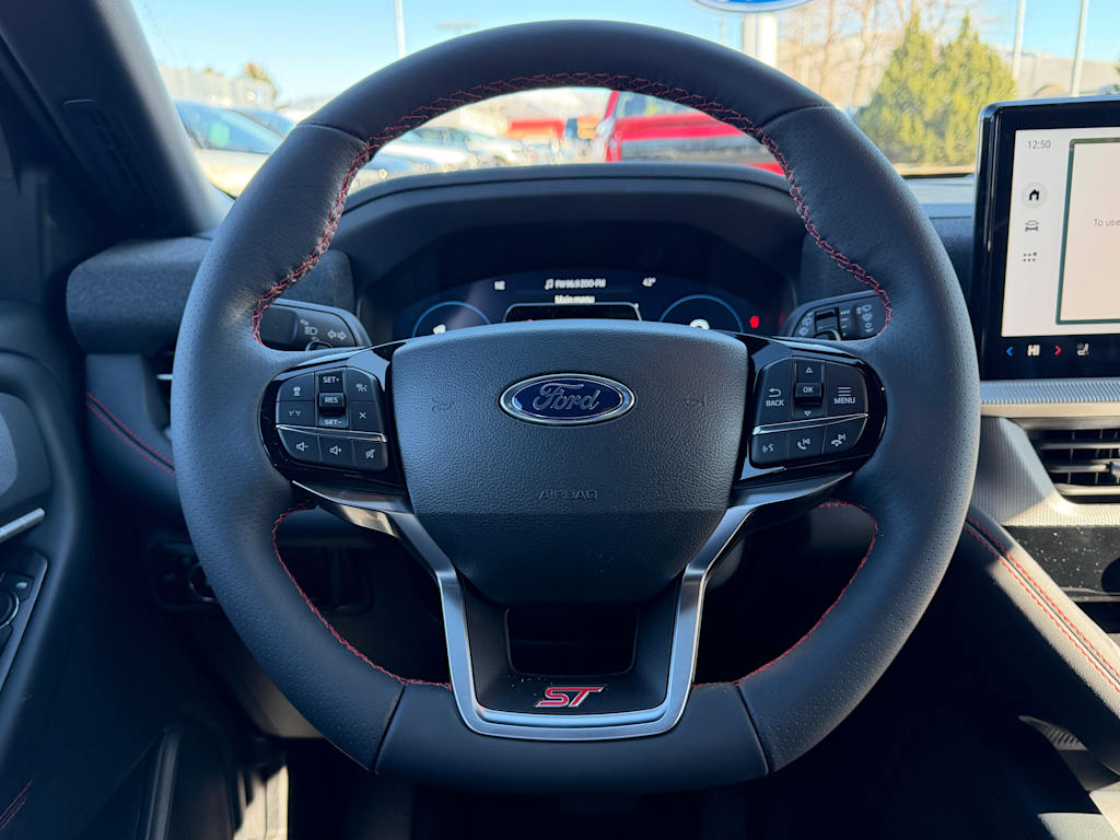 Thumbnail: 2026 Ford Explorer - 8