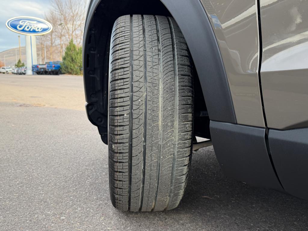 Thumbnail: 2026 Ford Explorer - 32