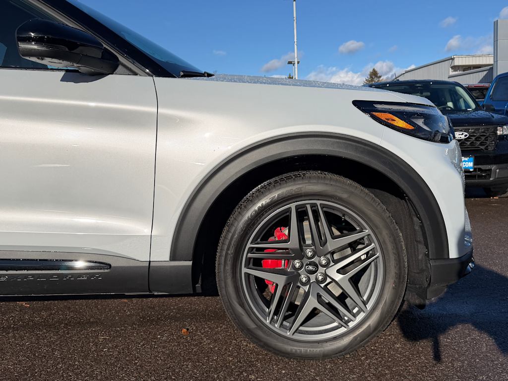 Thumbnail: 2026 Ford Explorer - 8