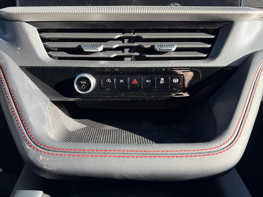 Thumbnail: 2026 Ford Explorer - 24