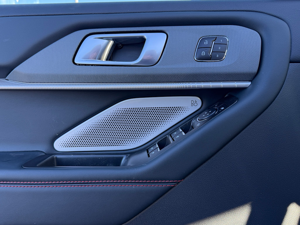 Thumbnail: 2026 Ford Explorer - 22