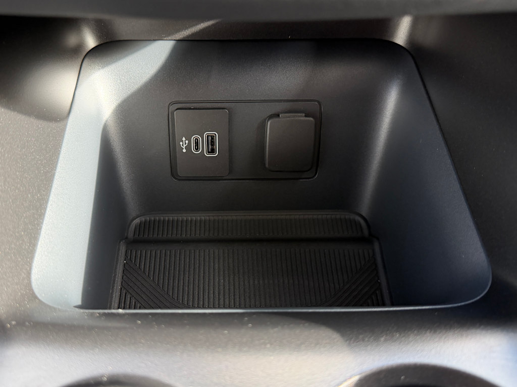 Thumbnail: 2026 Ford Explorer - 24