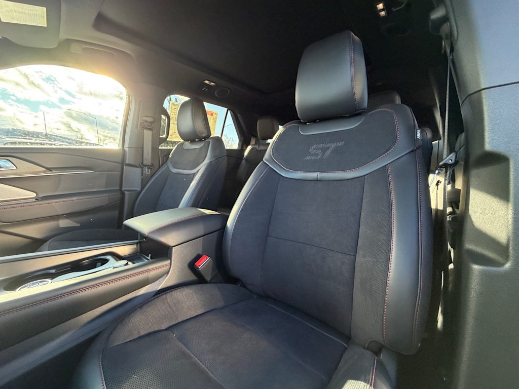 Thumbnail: 2026 Ford Explorer - 8