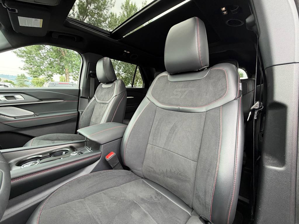 Thumbnail: 2025 Ford Explorer - 8