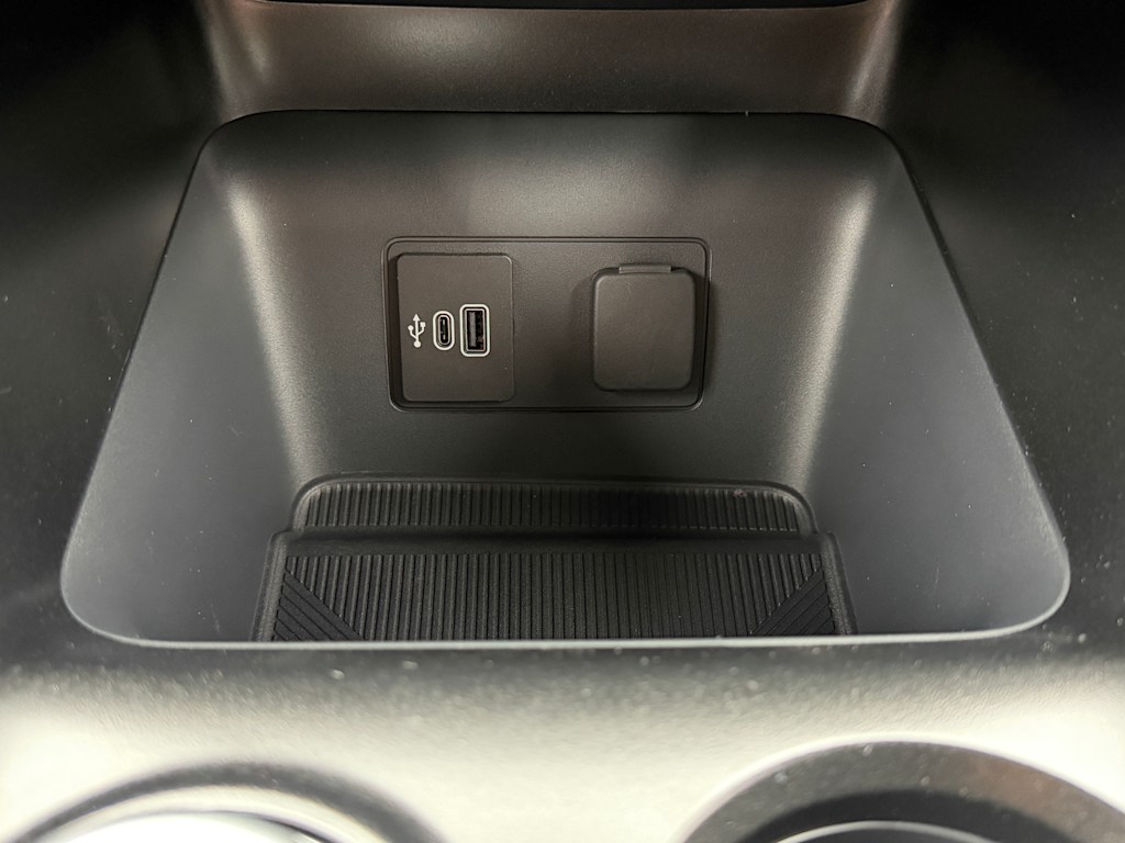 Thumbnail: 2026 Ford Explorer - 25