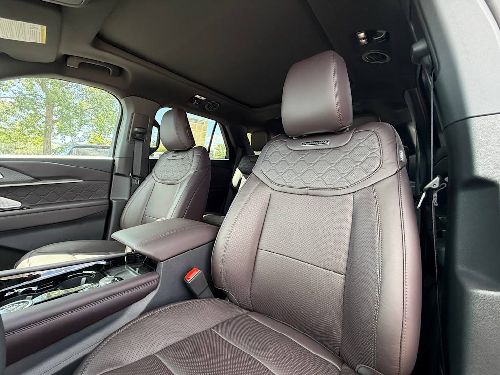 Thumbnail: 2025 Ford Explorer - 8