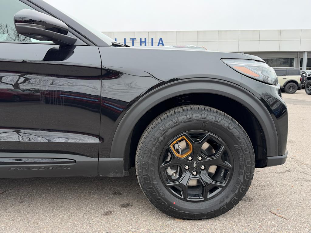 Thumbnail: 2026 Ford Explorer - 6