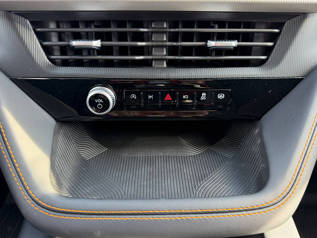 Thumbnail: 2027 Ford Explorer - 21