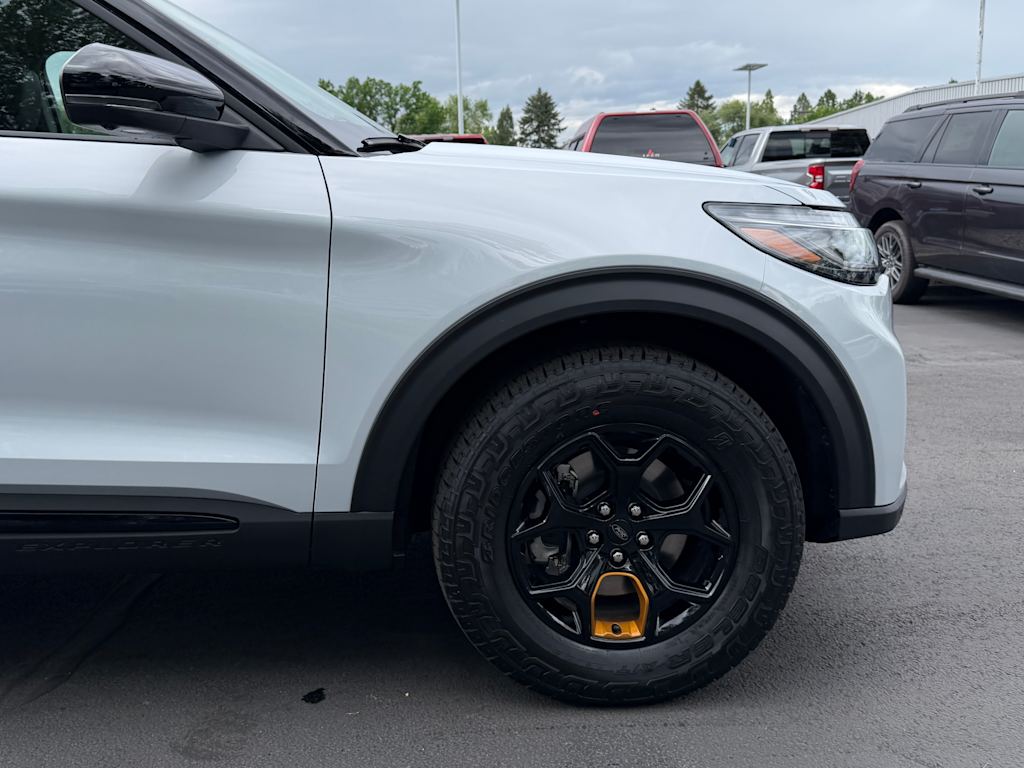 Thumbnail: 2026 Ford Explorer - 5