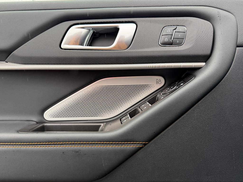 Thumbnail: 2026 Ford Explorer - 30