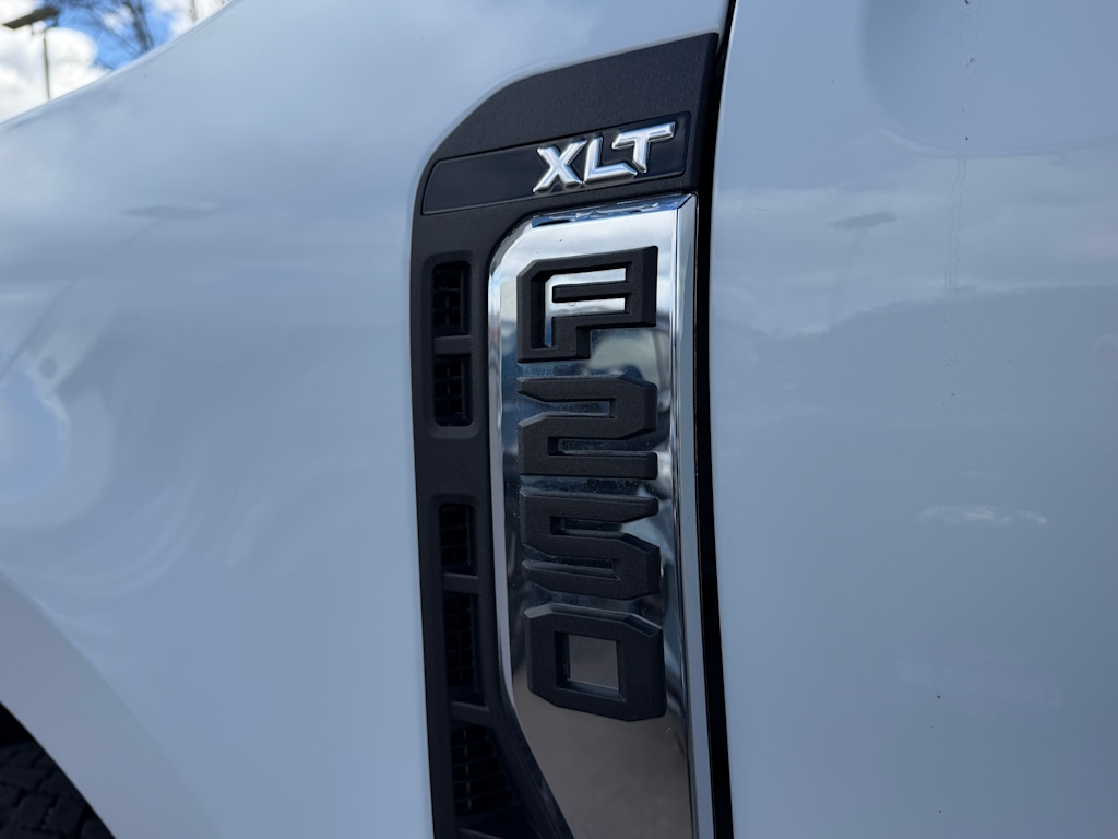 Thumbnail: 2023 Ford F-250 - 31