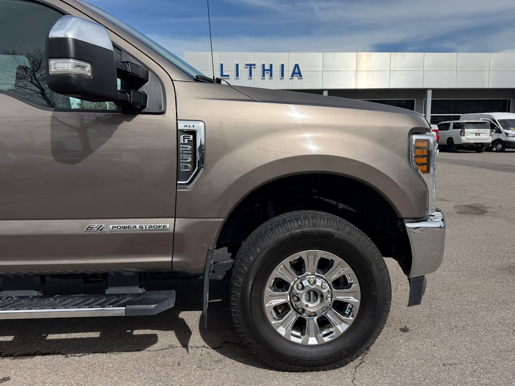 Thumbnail: 2019 Ford F-250 - 6