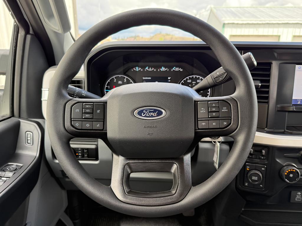 Thumbnail: 2025 Ford F-250 - 8