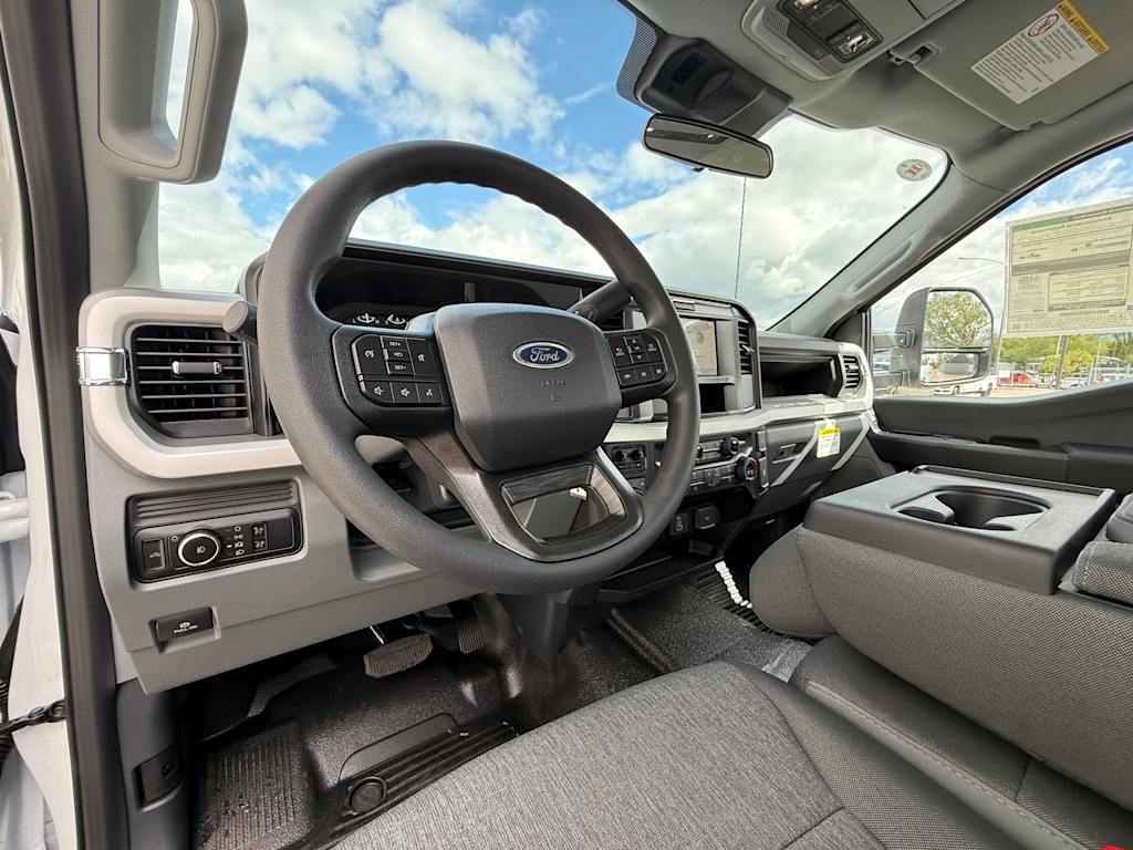 Thumbnail: 2025 Ford F-250 - 2