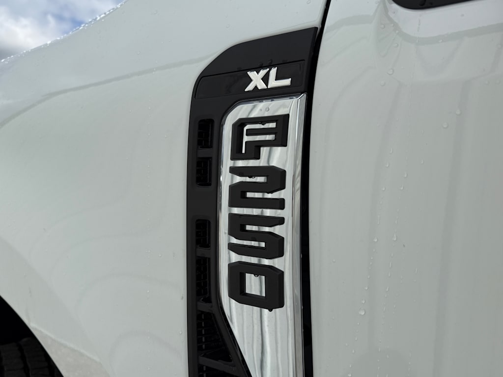 Thumbnail: 2025 Ford F-250 - 16