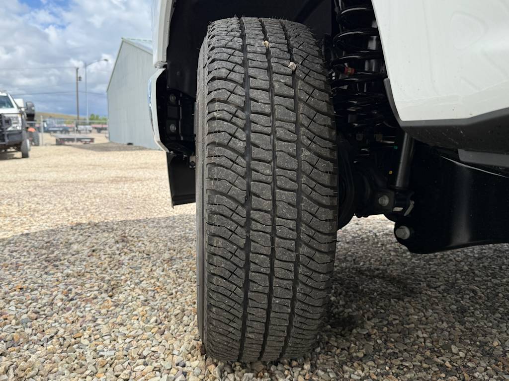 Thumbnail: 2025 Ford F-250 - 30