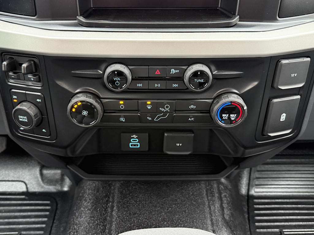 Thumbnail: 2026 Ford F-250 - 21