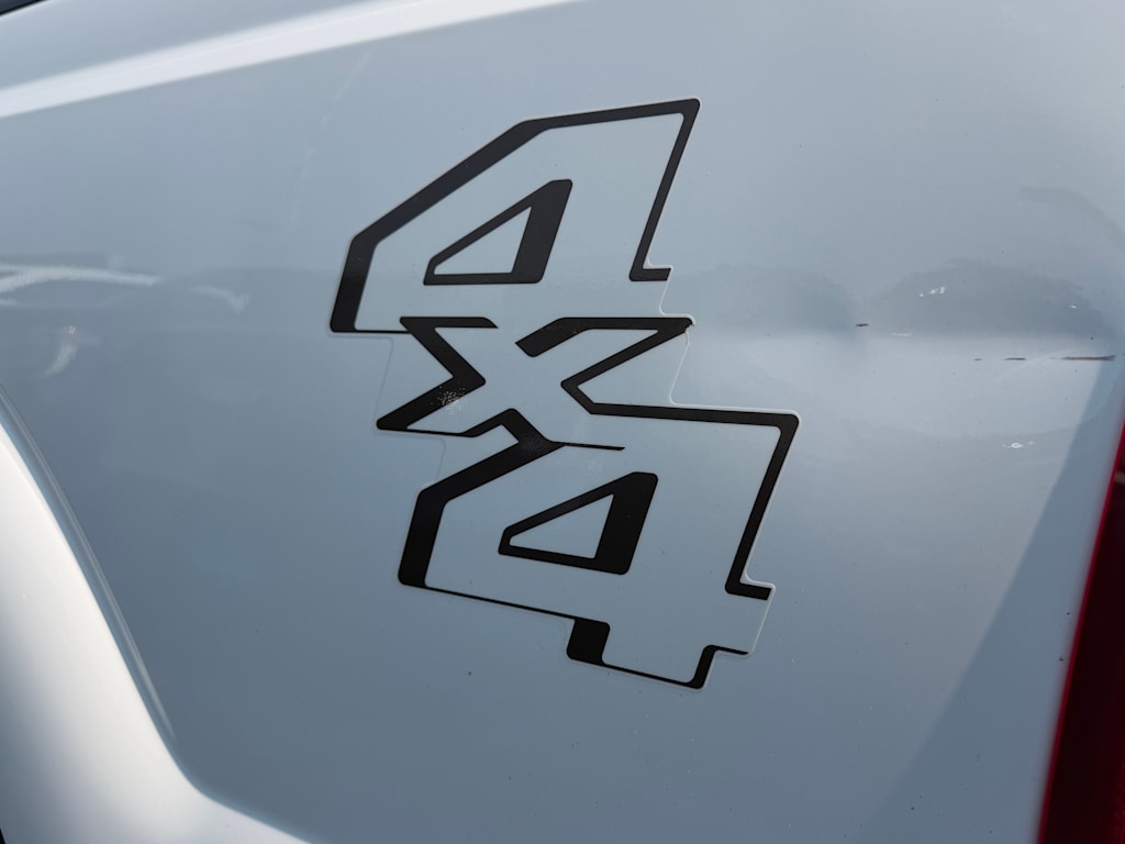 Thumbnail: 2015 Ford F-250 - 16