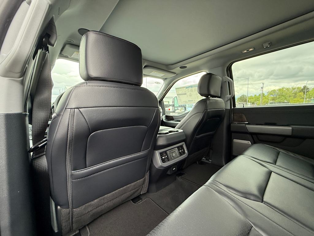 Thumbnail: 2025 Ford F-250 - 32