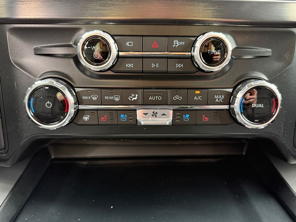 Thumbnail: 2025 Ford F-250 - 22