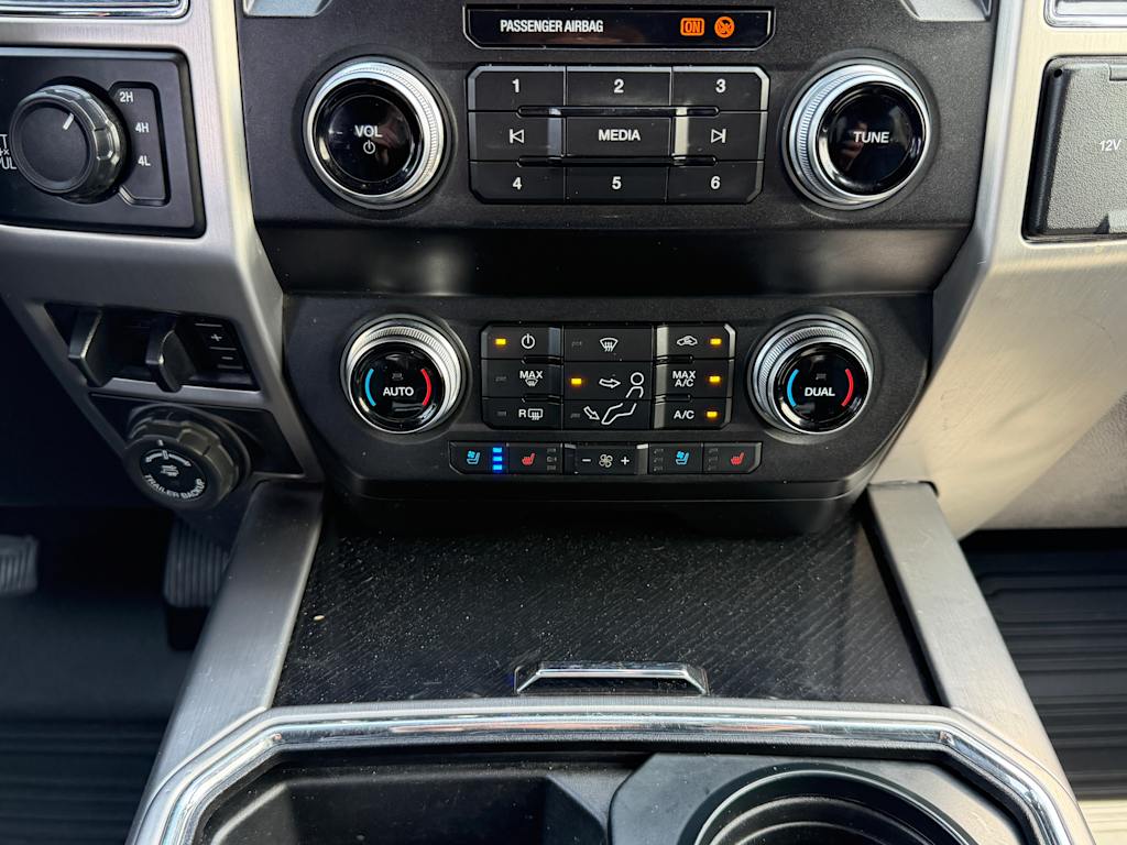 Thumbnail: 2020 Ford F-250 - 23