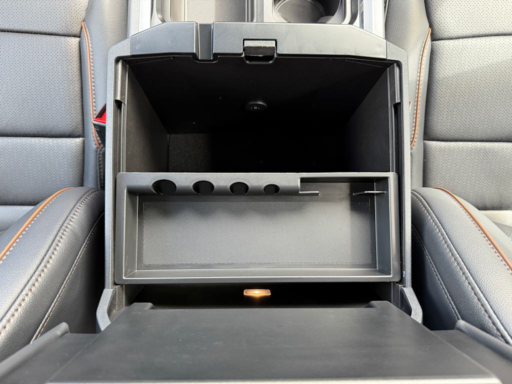 Thumbnail: 2025 Ford F-350 - 28