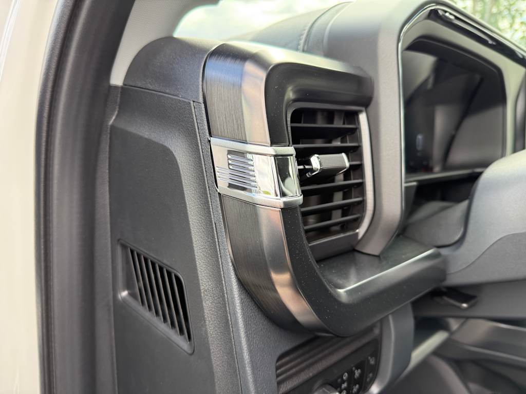 Thumbnail: 2025 Ford F-350 - 21