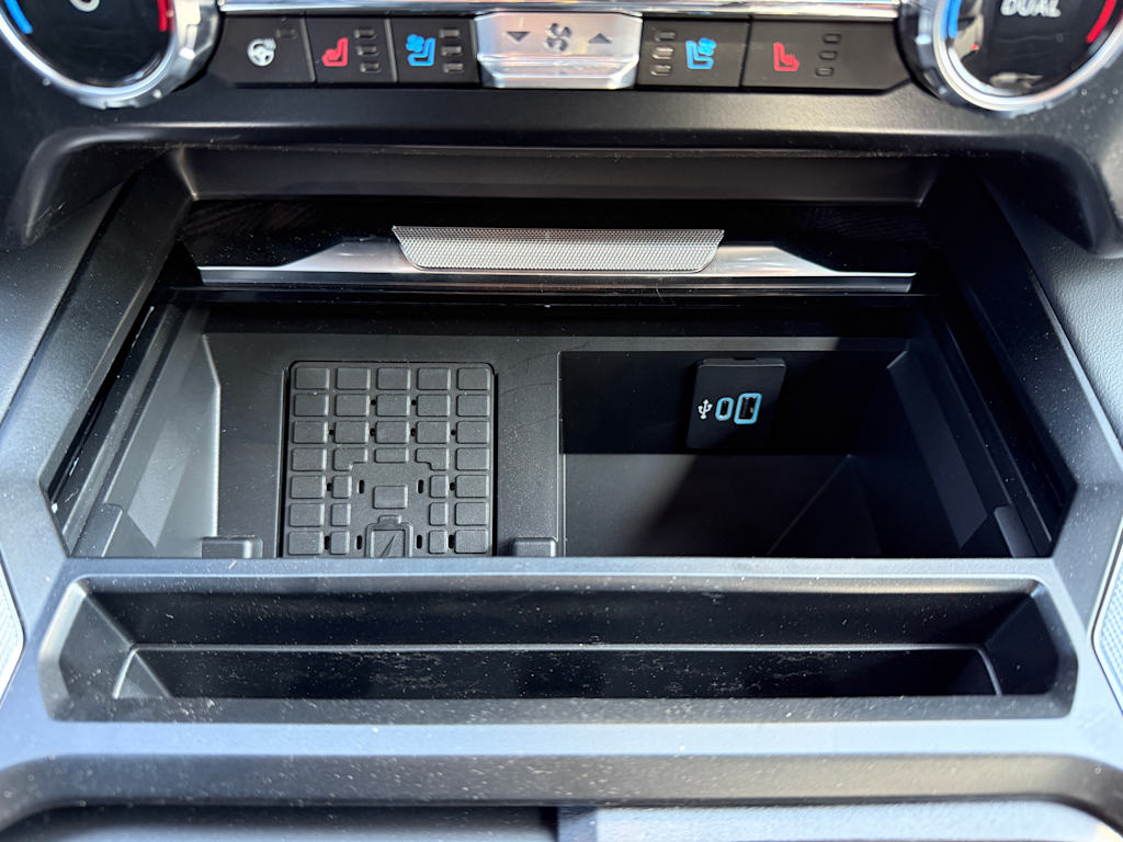 Thumbnail: 2025 Ford F-350 - 24