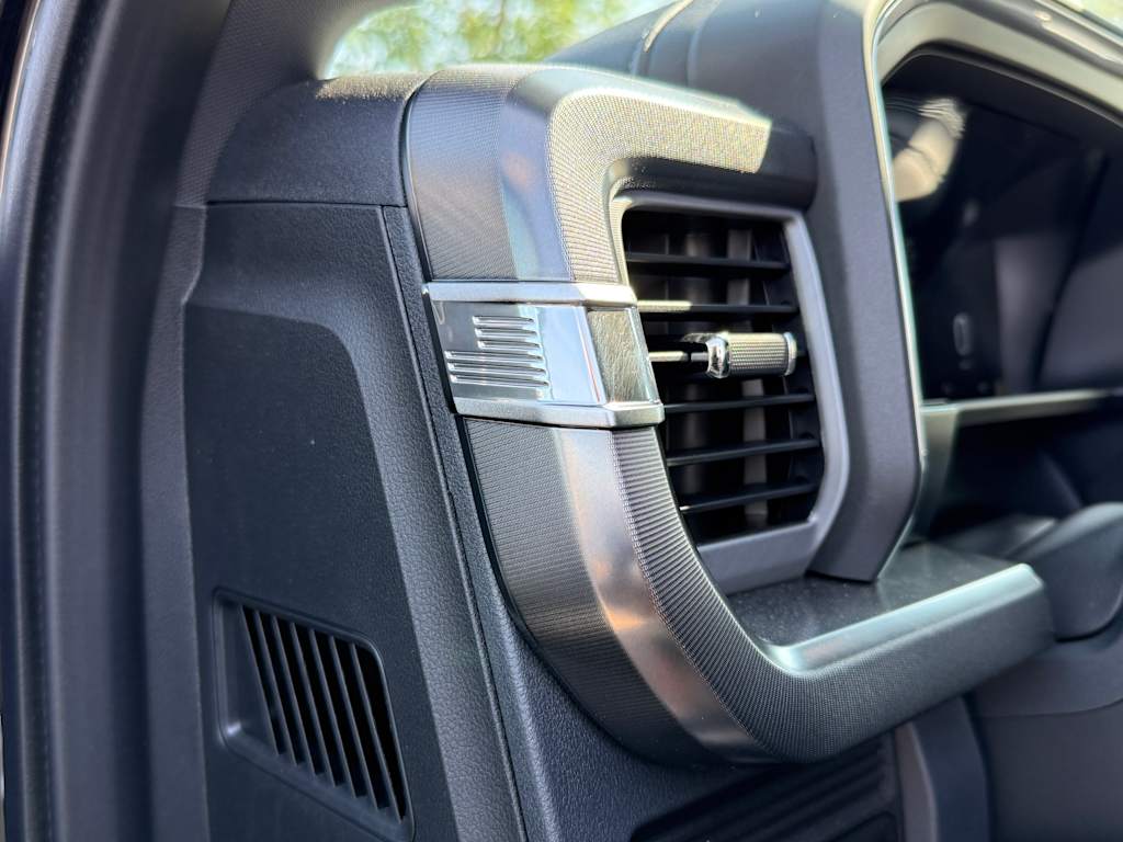 Thumbnail: 2025 Ford F-350 - 20