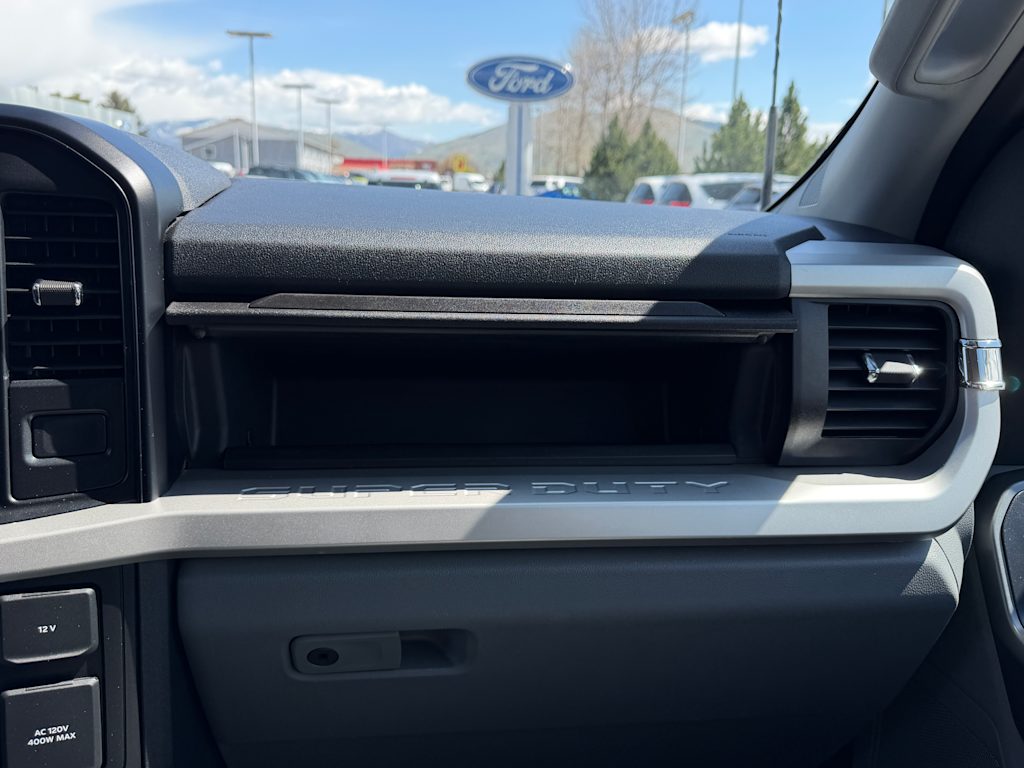 Thumbnail: 2025 Ford F-350 - 28