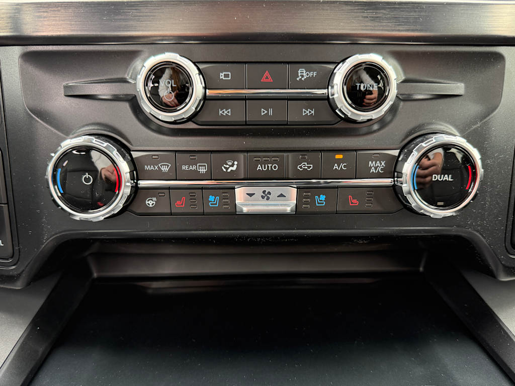 Thumbnail: 2025 Ford F-350 - 21