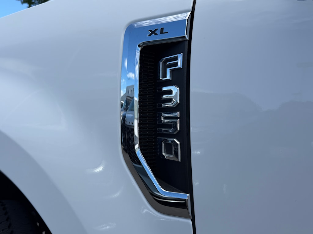 Thumbnail: 2019 Ford F-350 - 30