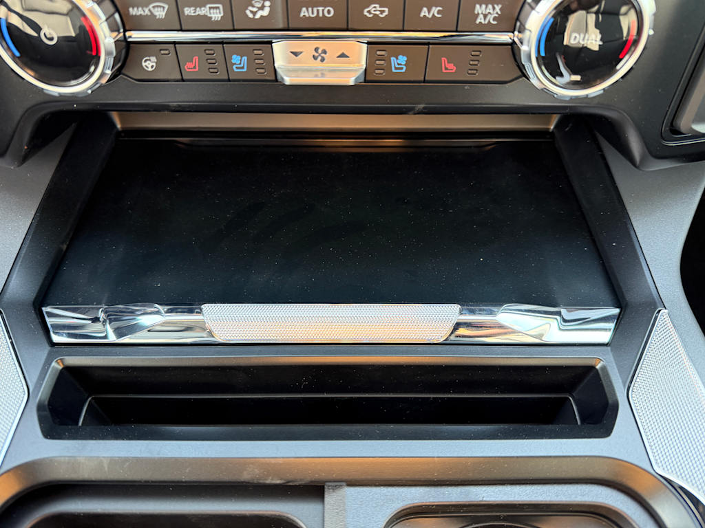 Thumbnail: 2025 Ford F-350 - 23