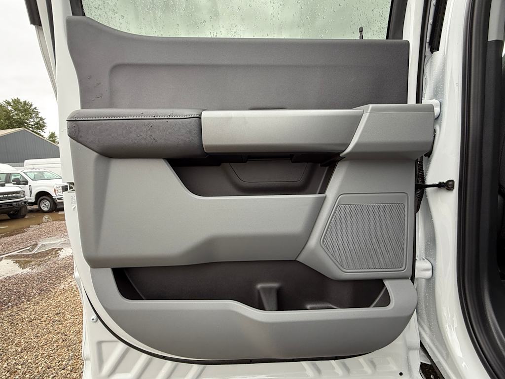 Thumbnail: 2026 Ford F-350 - 27