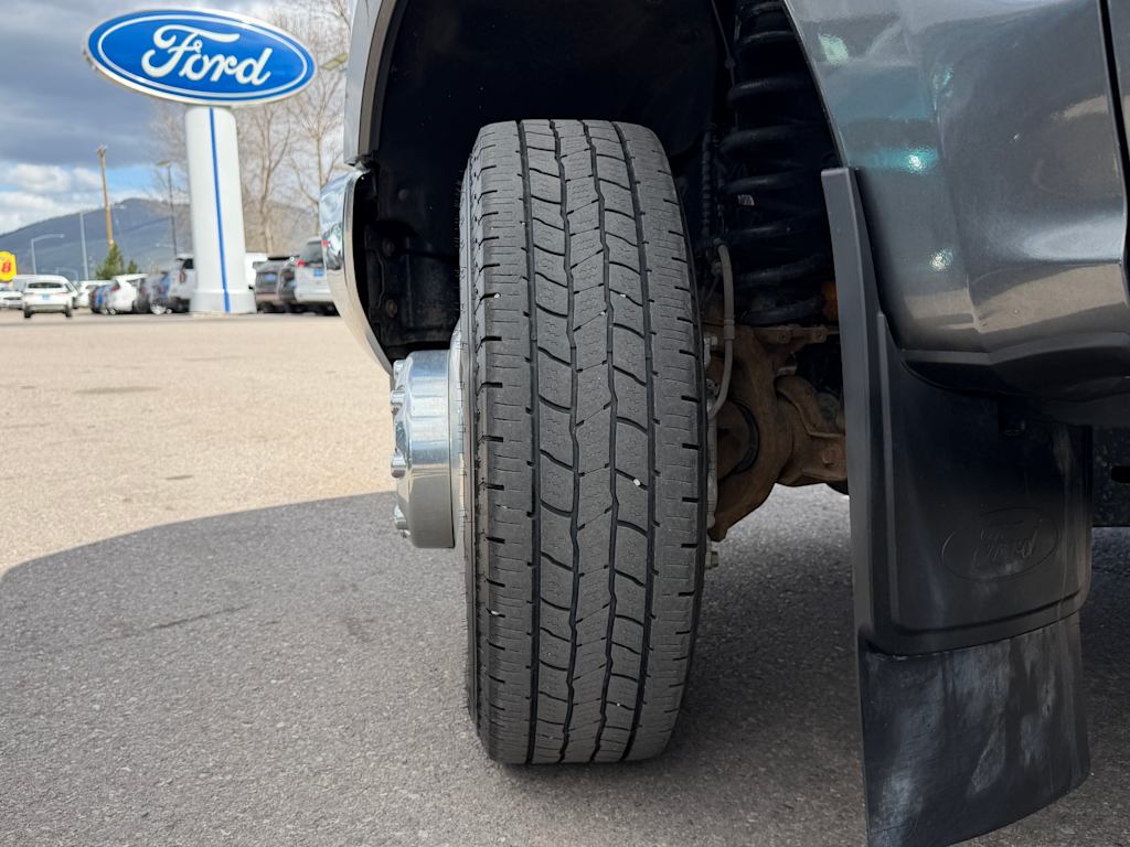 Thumbnail: 2019 Ford F-350 - 37