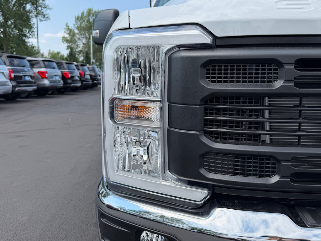Thumbnail: 2026 Ford F-350 - 5