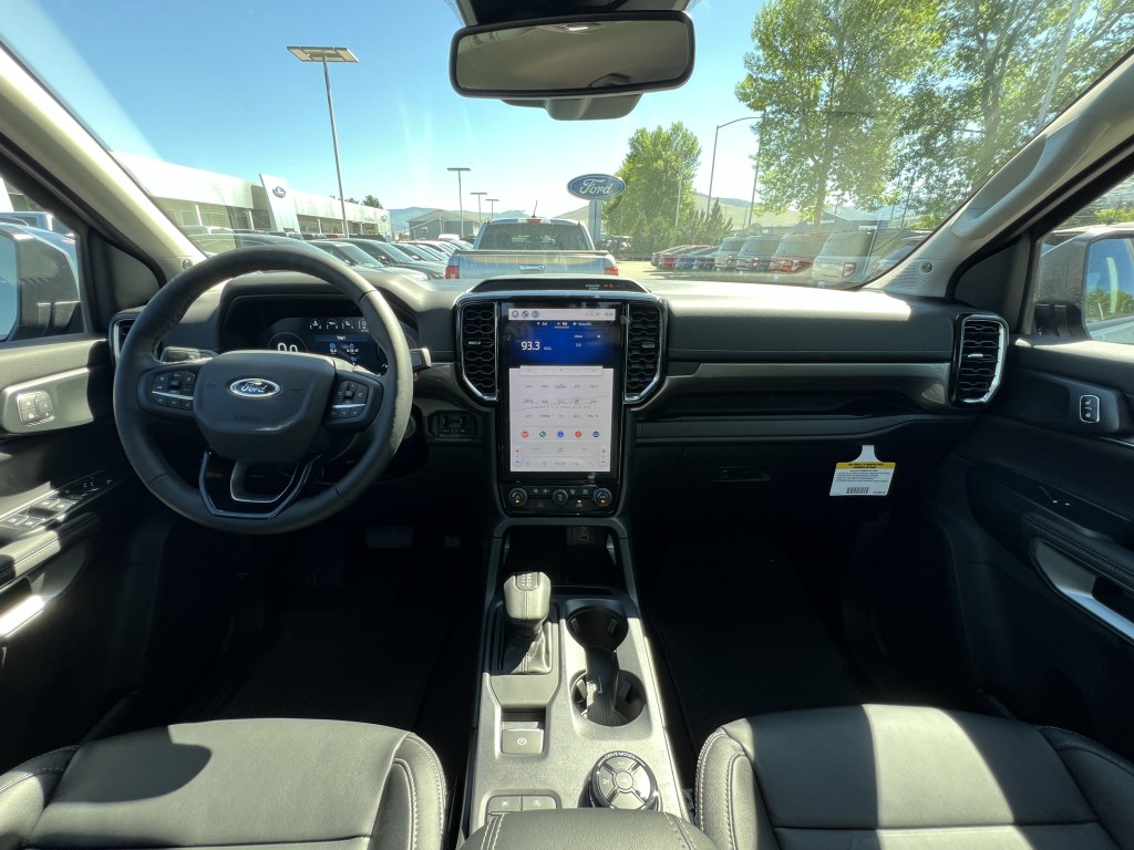 2024 Ford Ranger Lariat 12